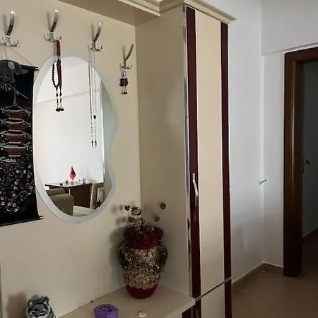 Spacious Apartment-balcony-close Bus Station-self Checkin 24hr-30 Min Airport Appartement Tirana