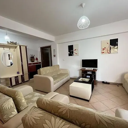Appartement Spacious Apartment-balcony-close Bus Station-self Checkin 24hr-30 Min Airport