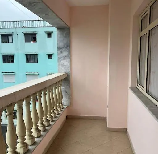 شقة Spacious Apartment-balcony-close Bus Station-self Checkin 24hr-30 Min Airport *